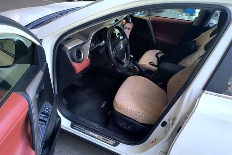 Used Toyota RAV4 2013 2.5L Automatic 4x4 Elite Edition Driver Seat