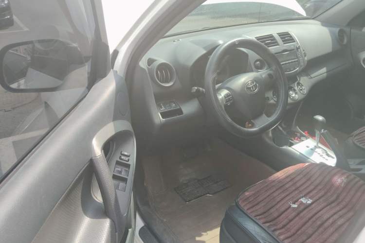 Used Toyota RAV4 2013 Special Edition 2.0L Automatic Elite Driver Seat