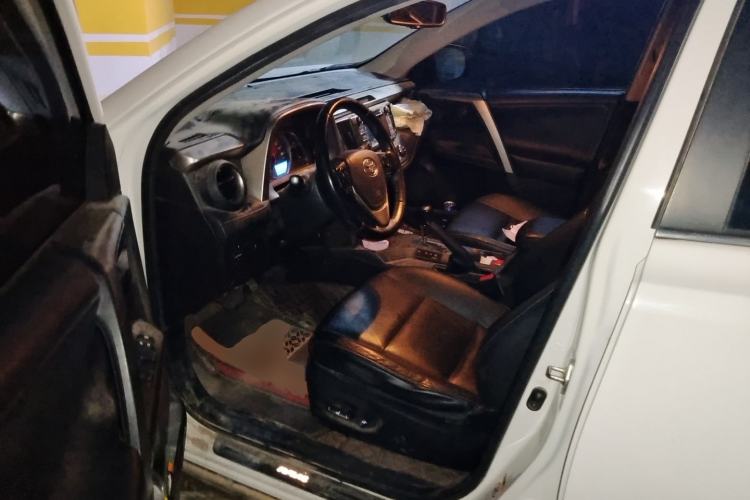 Used Toyota RAV4 2013 2.5L Automatic 4x4 Elite Edition Driver Seat