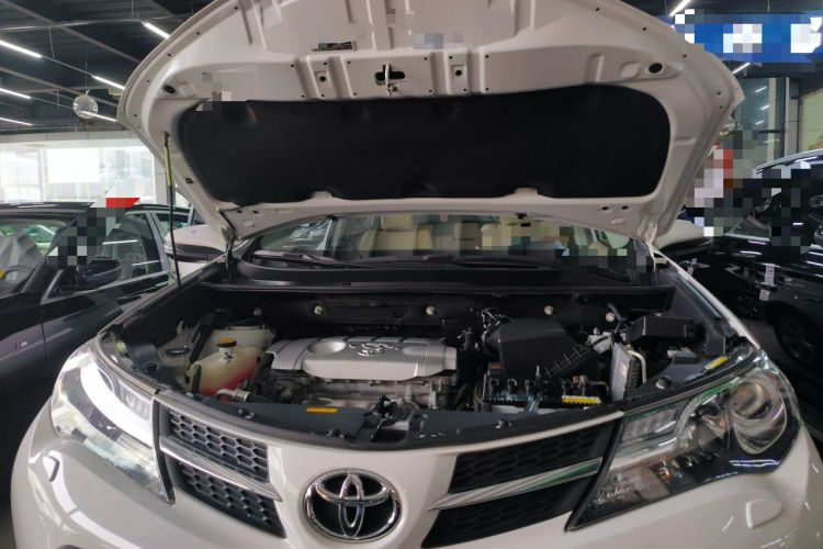 Used Toyota RAV4 2013 2.5L Automatic 4x4 Elite Edition Engine Bay