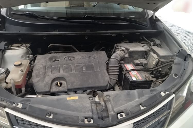 Used Toyota RAV4 2013 2.0L CVT Four-Wheel Drive New Edition Engine Bay