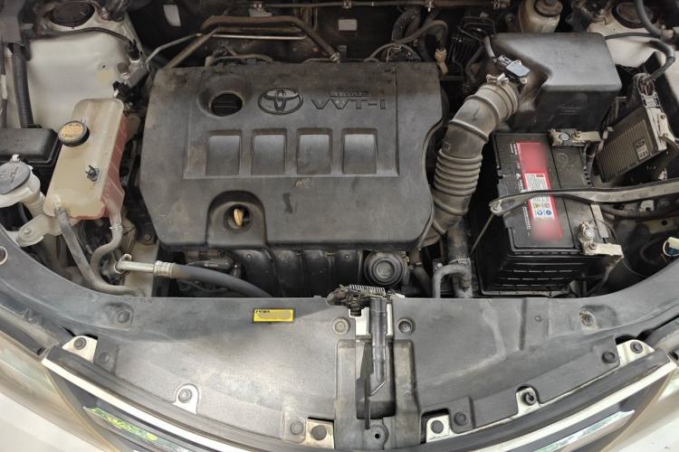 Used Toyota RAV4 2013 2.0L CVT Two-Wheel Drive Urban Edition Engine Bay
