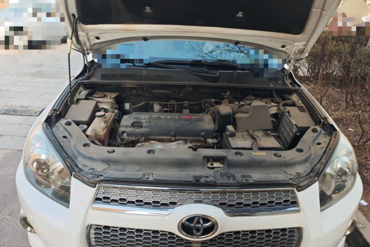 Used Toyota RAV4 2013 Special Edition 2.4L Automatic 4x4 Prestige Engine Bay