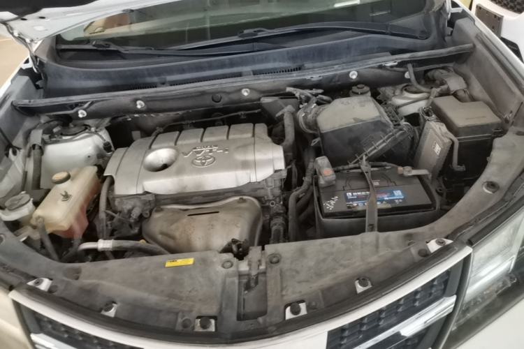 Used Toyota RAV4 2013 2.5L Automatic 4x4 Elite Edition Engine Bay