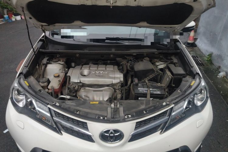 Used Toyota RAV4 2013 2.5L Automatic 4x4 Prestige Edition Engine Bay