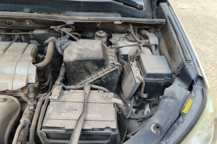 Used Toyota RAV4 2013 2.5L Automatic 4x4 Elite Edition Engine Bay Left