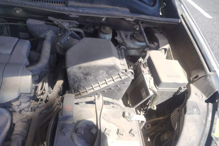 Used Toyota RAV4 2013 2.5L Automatic 4x4 Elite Edition Engine Bay Left