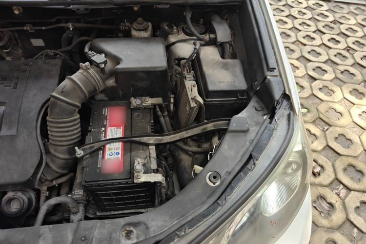 Used Toyota RAV4 2013 2.0L CVT Two-Wheel Drive Urban Edition Engine Bay Left
