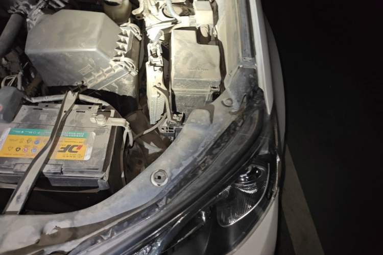 Used Toyota RAV4 2013 2.5L Automatic 4x4 Elite Edition Engine Bay Left