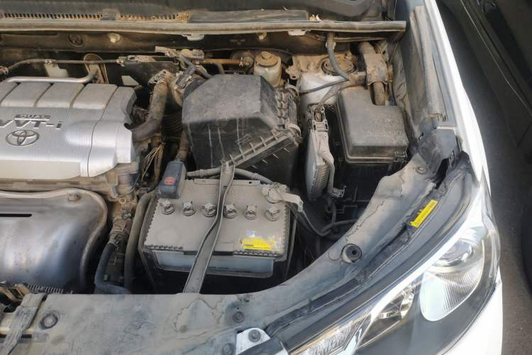 Used Toyota RAV4 2013 2.5L Automatic 4x4 Elite Edition Engine Bay Left