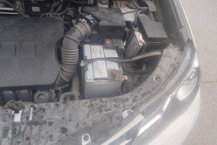 Used Toyota RAV4 2013 2.0L CVT Two-Wheel Drive Urban Edition Engine Bay Left