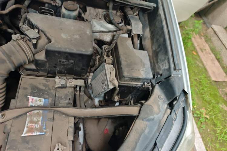 Used Toyota RAV4 2013 2.0L CVT Two-Wheel Drive Urban Edition Engine Bay Left