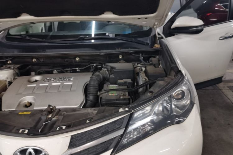 Used Toyota RAV4 2013 2.0L CVT Four-Wheel Drive New Edition Engine Bay Left
