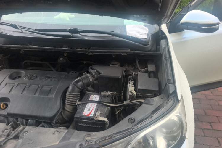Used Toyota RAV4 2013 2.0L CVT Two-Wheel Drive Urban Edition Engine Bay Left