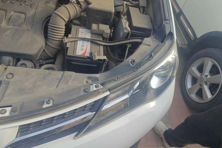 Used Toyota RAV4 2013 2.0L CVT Two-Wheel Drive Urban Edition Engine Bay Left