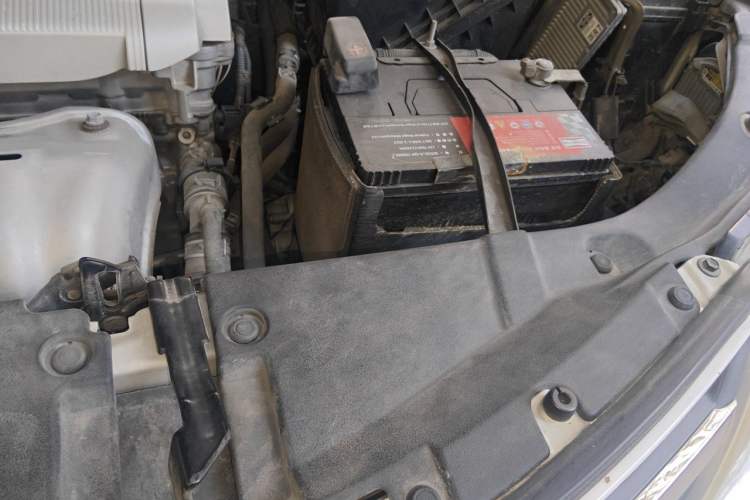 Used Toyota RAV4 2013 2.5L Automatic 4x4 Luxury Edition Engine Bay Left