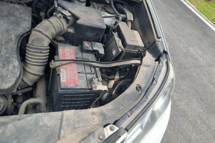 Used Toyota RAV4 2013 2.0L CVT Two-Wheel Drive Urban Edition Engine Bay Left