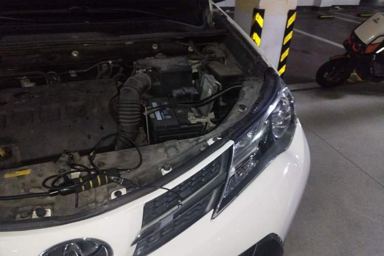Used Toyota RAV4 2013 2.0L CVT Four-Wheel Drive New Edition Engine Bay Left