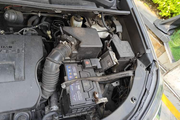 Used Toyota RAV4 2013 2.0L CVT Two-Wheel Drive Urban Edition Engine Bay Left