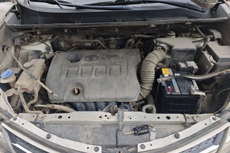 Used Toyota RAV4 2013 2.0L CVT Two-Wheel Drive Urban Edition Engine Bay