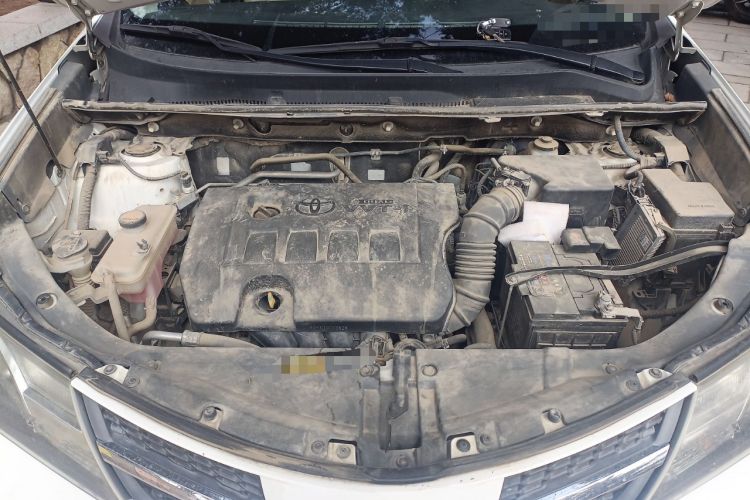 Used Toyota RAV4 2013 2.0L CVT Four-Wheel Drive New Edition Engine Bay