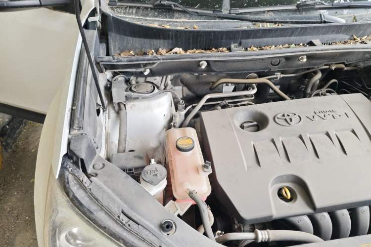 Used Toyota RAV4 2013 2.0L CVT Four-Wheel Drive New Edition Engine Bay Right
