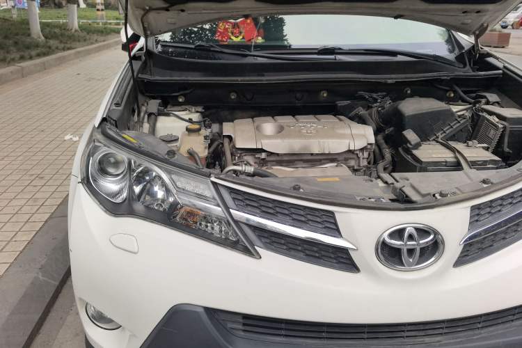 Used Toyota RAV4 2013 2.5L Automatic 4x4 Prestige Edition Engine Bay Right