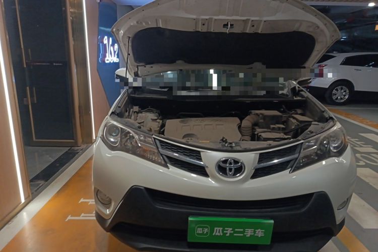 Used Toyota RAV4 2013 2.0L CVT Four-Wheel Drive Fashion Edition Engine Bay Right