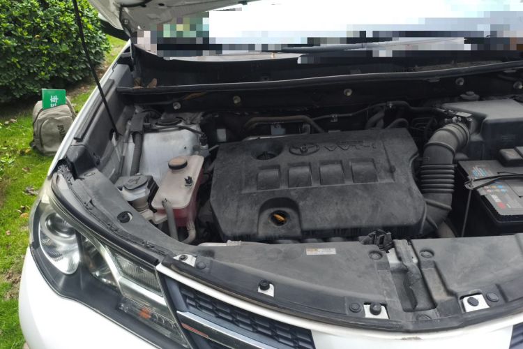Used Toyota RAV4 2013 2.0L CVT Two-Wheel Drive Urban Edition Engine Bay Right
