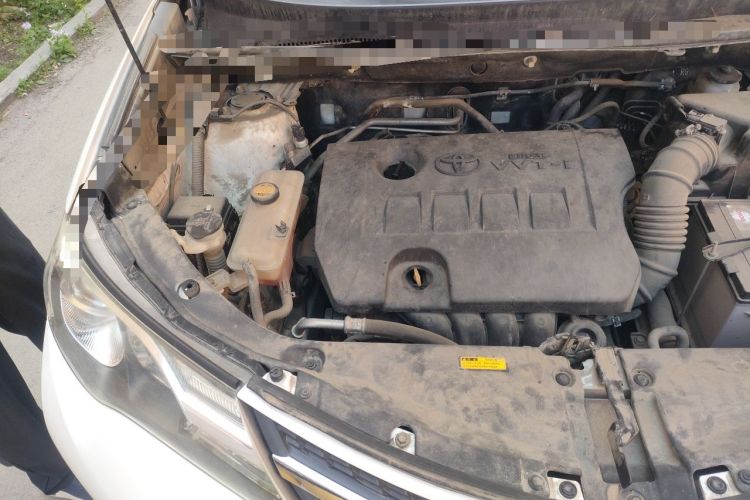Used Toyota RAV4 2013 2.0L CVT Two-Wheel Drive Urban Edition Engine Bay Right