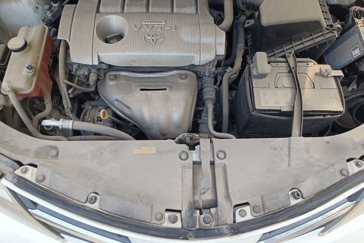 Used Toyota RAV4 2013 2.5L Automatic 4x4 Elite Edition Engine Bay