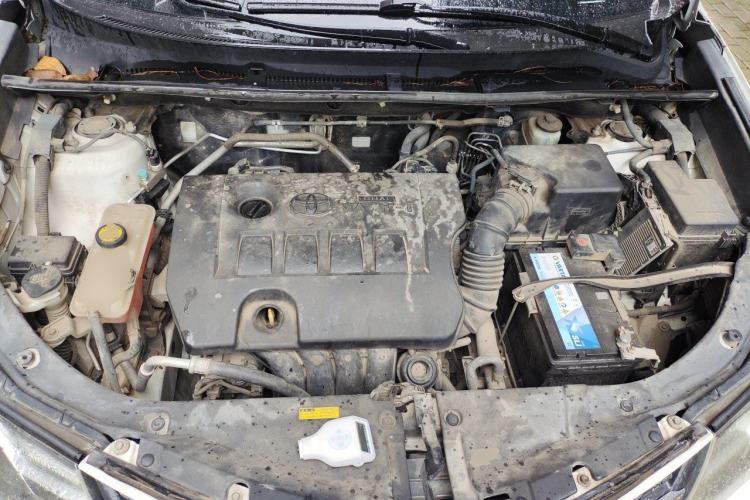 Used Toyota RAV4 2013 2.0L CVT Two-Wheel Drive Urban Edition Engine Bay