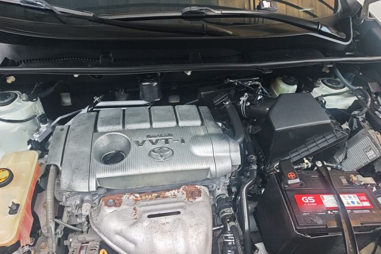 Used Toyota RAV4 2013 2.5L Automatic 4x4 Elite Edition Engine Bay