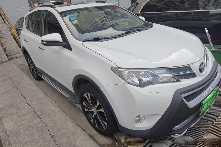 Used Toyota RAV4 2013 2.5L Automatic 4x4 Luxury Edition Exterior 1