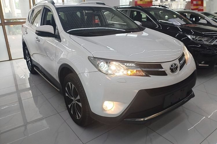 Used Toyota RAV4 2013 2.5L Automatic 4x4 Luxury Edition Exterior 1