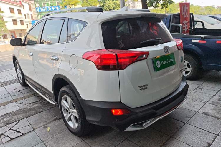 Used Toyota RAV4 2013 2.5L Automatic 4x4 Elite Edition Exterior 2
