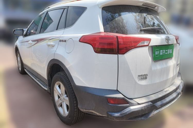 Used Toyota RAV4 2013 2.0L CVT Four-Wheel Drive Fashion Edition Exterior 2