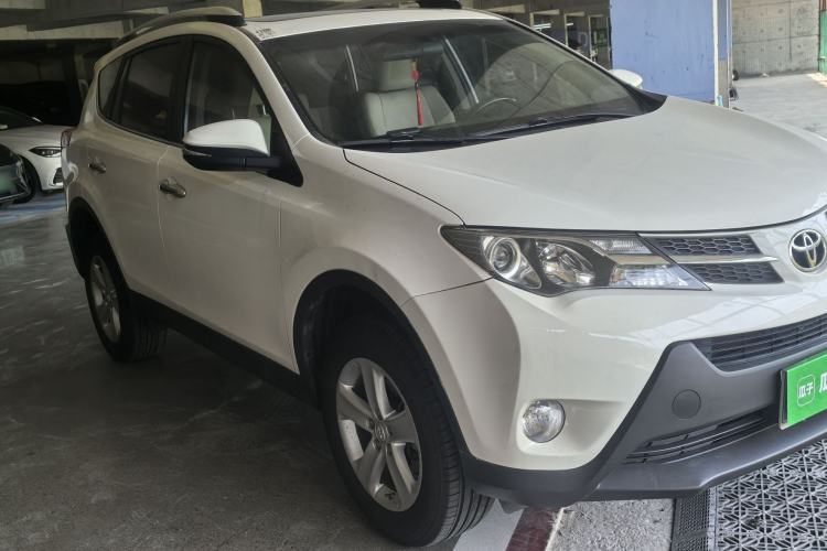 Used Toyota RAV4 2013 2.0L CVT Four-Wheel Drive New Edition Exterior 2
