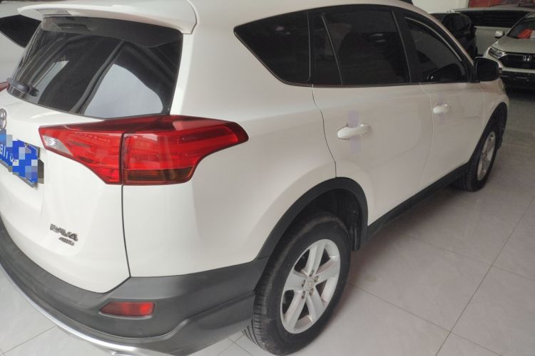 Used Toyota RAV4 2013 2.0L CVT Four-Wheel Drive Fashion Edition Exterior 3