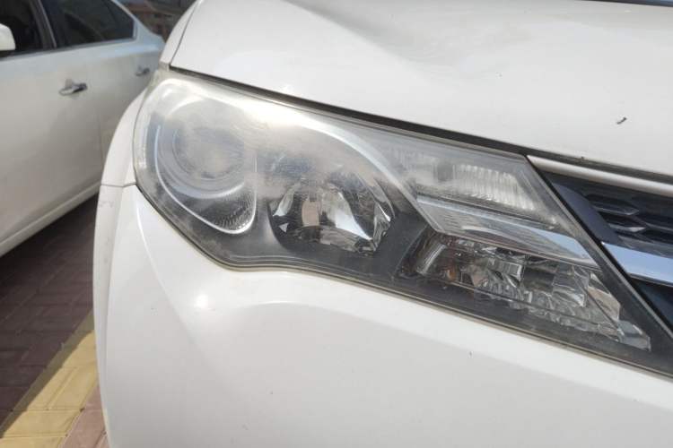 Used Toyota RAV4 2013 2.0L CVT Four-Wheel Drive Fashion Edition Exterior 3