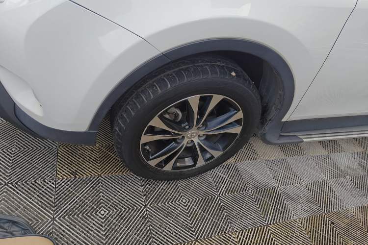 Used Toyota RAV4 2013 2.5L Automatic 4x4 Luxury Edition Exterior 4