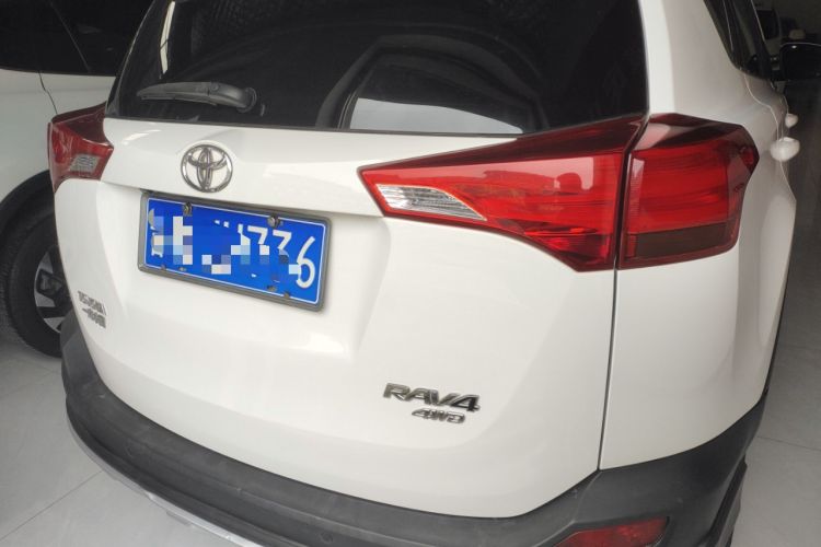 Used Toyota RAV4 2013 2.0L CVT Four-Wheel Drive Fashion Edition Exterior 4