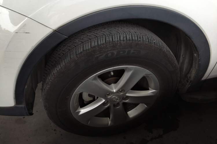 Used Toyota RAV4 2013 2.5L Automatic 4x4 Elite Edition Exterior 4