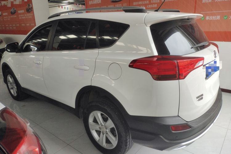 Used Toyota RAV4 2013 2.0L CVT Four-Wheel Drive Fashion Edition Exterior 5
