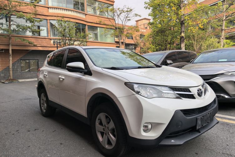 Used Toyota RAV4 2013 2.0L CVT Four-Wheel Drive Fashion Edition Exterior 5