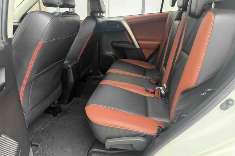 Used Toyota RAV4 2013 2.5L Automatic 4x4 Elite Edition Exterior 5