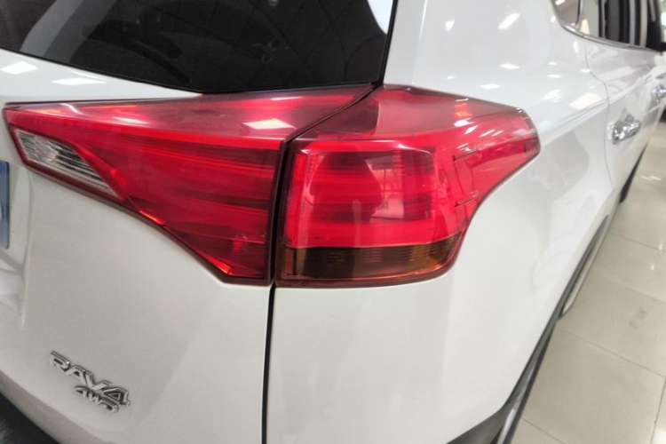 Used Toyota RAV4 2013 2.5L Automatic 4x4 Elite Edition Exterior 6