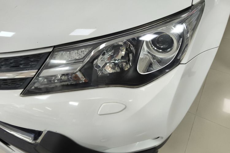 Used Toyota RAV4 2013 2.5L Automatic 4x4 Elite Edition Exterior 8