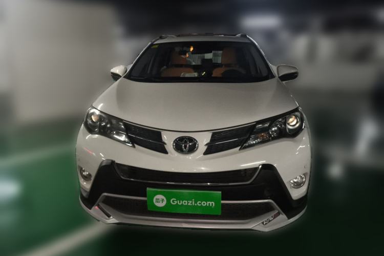Used Toyota RAV4 2013 2.0L CVT Two-Wheel Drive Urban Edition Front