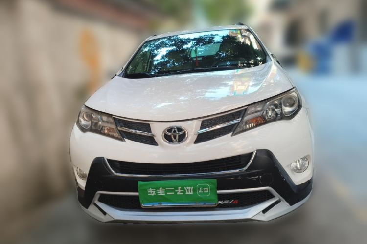 Used Toyota RAV4 2013 2.0L CVT Two-Wheel Drive Urban Edition Front